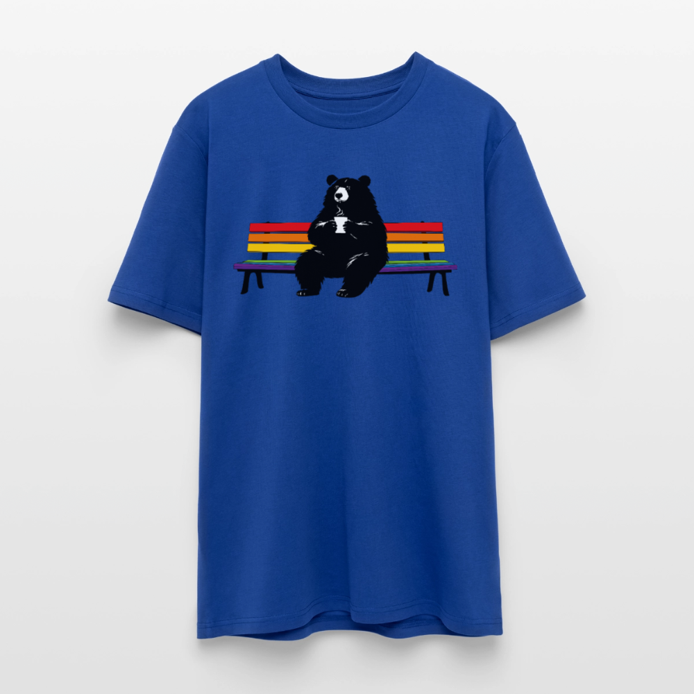 Chubby Bear on Rainbow Bench | Unisex Bio T-Shirt - Dunkelblau