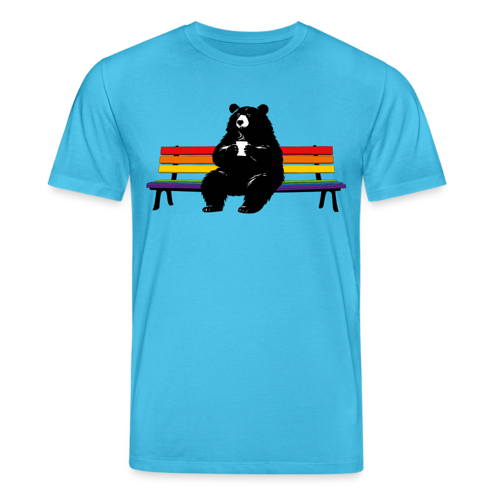 Chubby Bear on Rainbow Bench | Unisex Bio T-Shirt - Aquablau