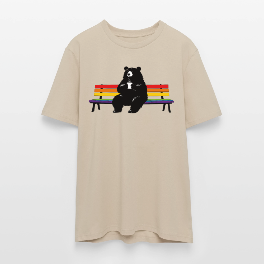 Chubby Bear on Rainbow Bench | Unisex Bio T-Shirt - Beige